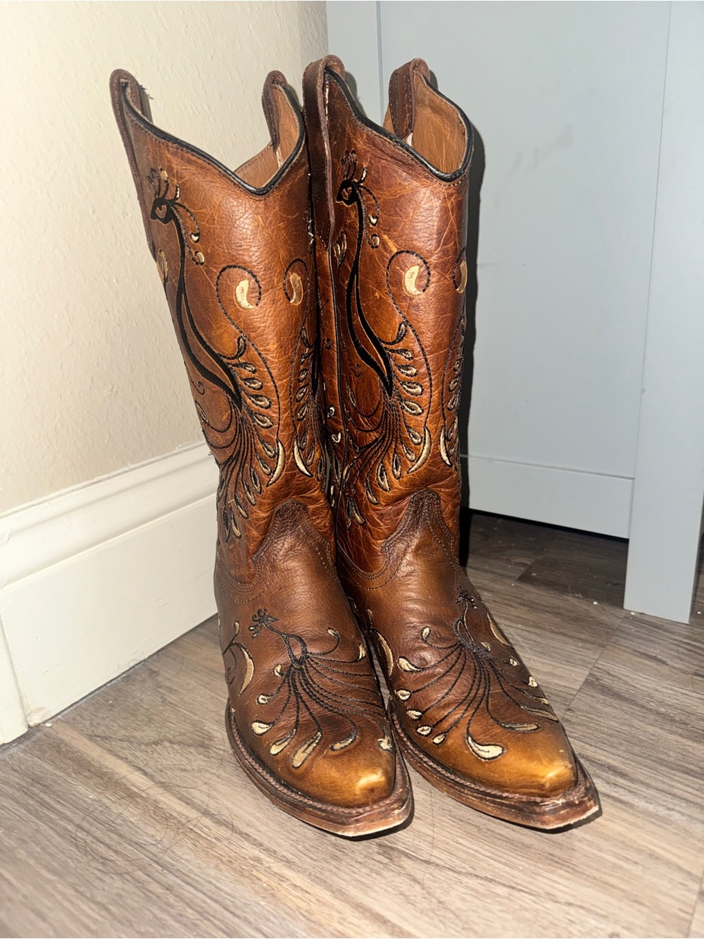 CORRAL Embroidered Peacock boots